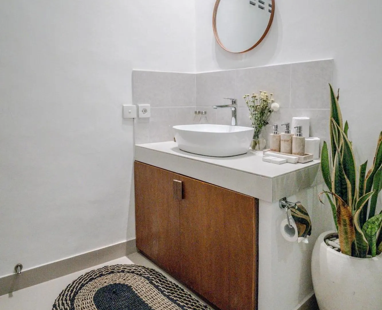 Villa Lemone Braban By Bali Villa Solutions Seminyak  Seminyak (Bali)